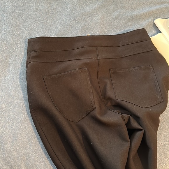 Zara Metal Buttoned Flare Plants - Picture 9 of 10